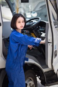 STARS-895 – MINAMO Seorang wanita yang baru menikah, di sikat dan di ewew oleh supir truk